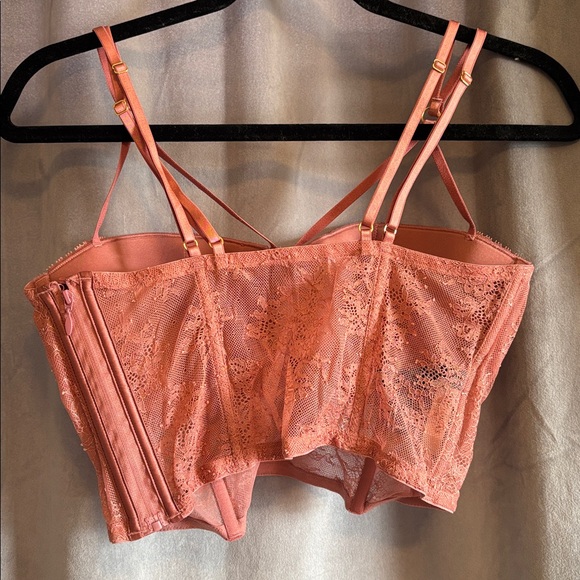 Victoria's Secret Coral Lace Bustier - Picture 2 of 2